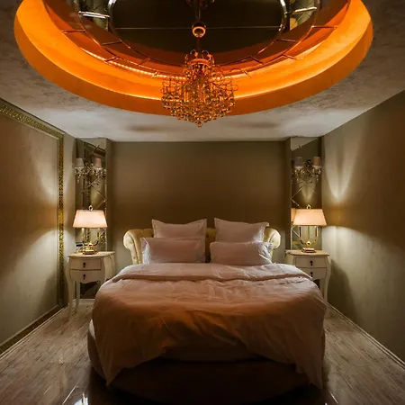 Mall - Elegant Residences