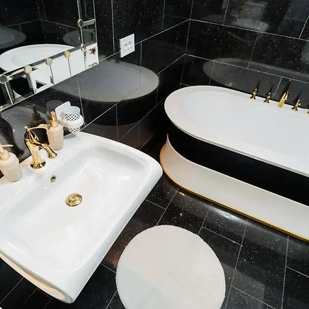 Mall - Elegant Residences *